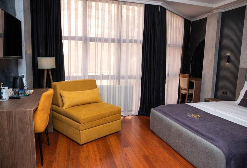 اتاق لوکس, Lacorte Prishtina