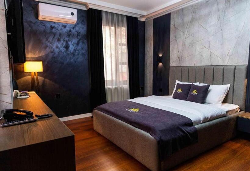 اتاق لوکس, Lacorte Prishtina