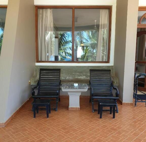 Quarto Superior, Oasey Ayurveda