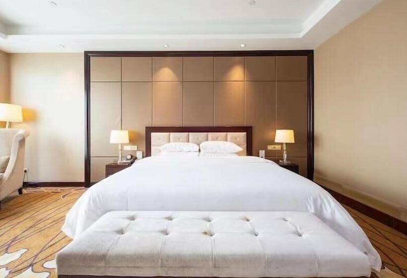 Номер Deluxe, Jinling New Town Hotel Nanjing