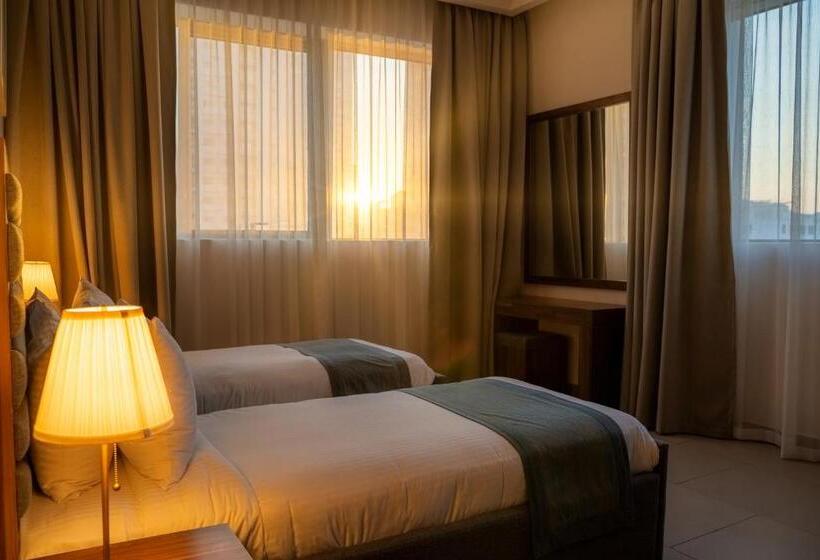 Апартаменты 2 Спальни, Luxe Grand Hotel Apartments