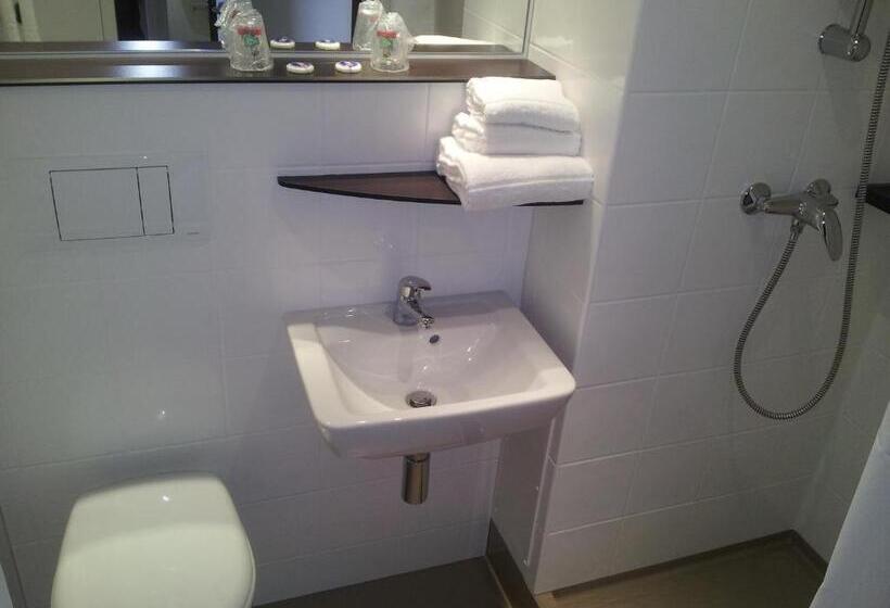 Семейный Номер, Fasthotel Dunkerque
