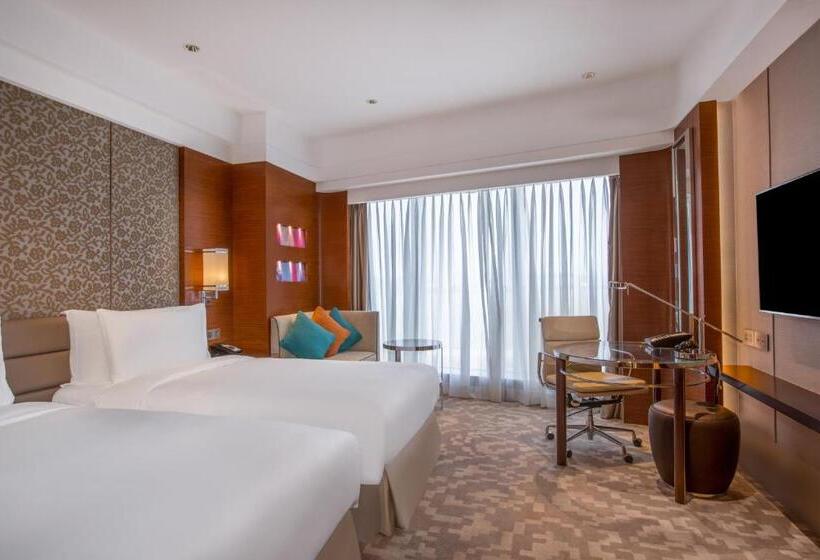 带海景的标准房, Crowne Plaza Macau, An Ihg