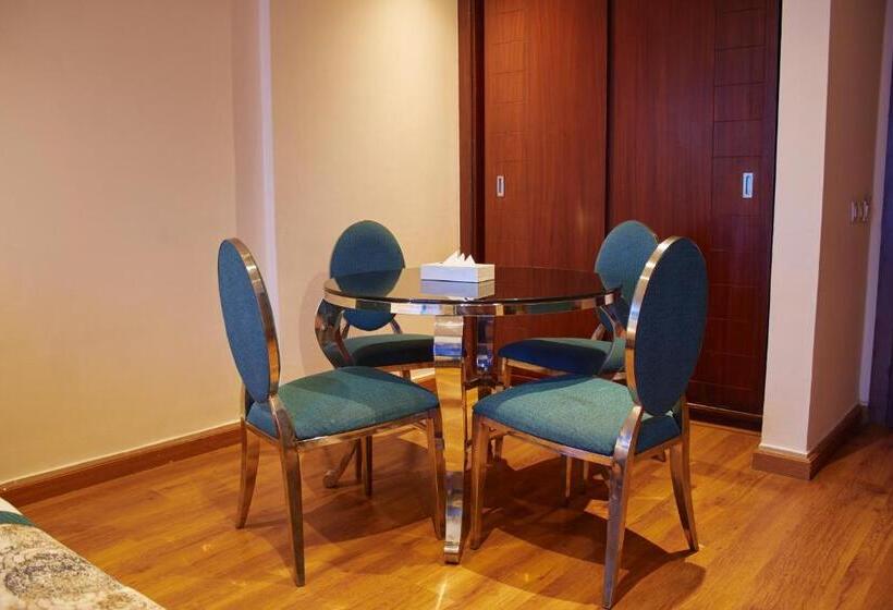 اتاق خانوادگی با چشم‌انداز جانبی دریا, Tolip Hotel Alexandria