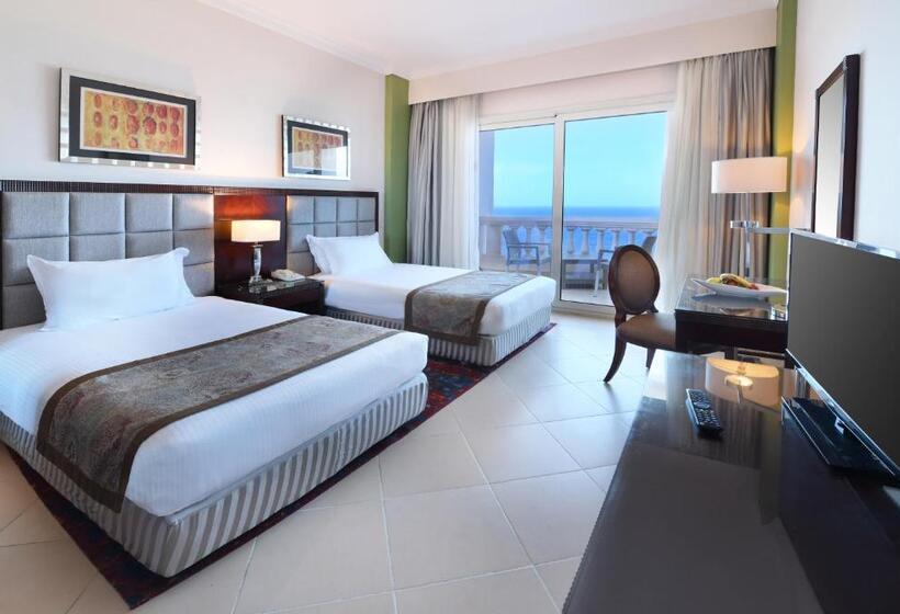 اتاق خانوادگی با چشم‌انداز دریا, Tolip Hotel Alexandria