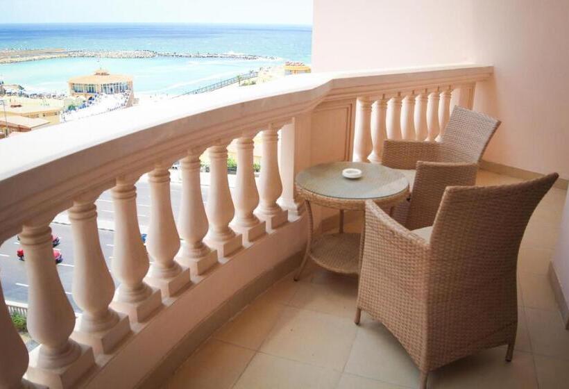 اتاق خانوادگی با چشم‌انداز دریا, Tolip Hotel Alexandria