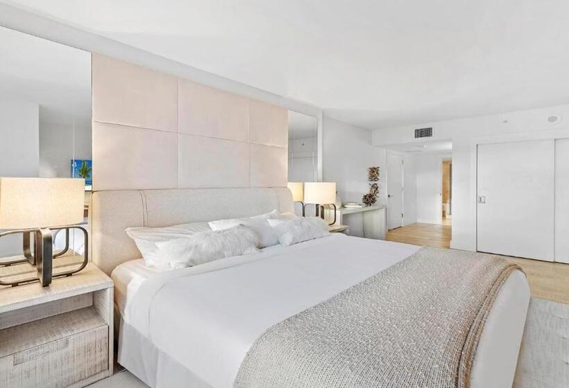 Apartamento 2 Dormitórios, Luxurious Private Condo At 1 Hotel & Homes   1545