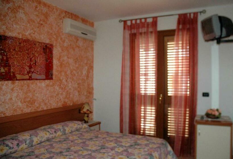 Номер Стандарт с Балконом, B&b Marina