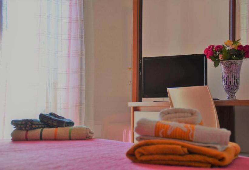 Номер Стандарт с Балконом, B&b Marina