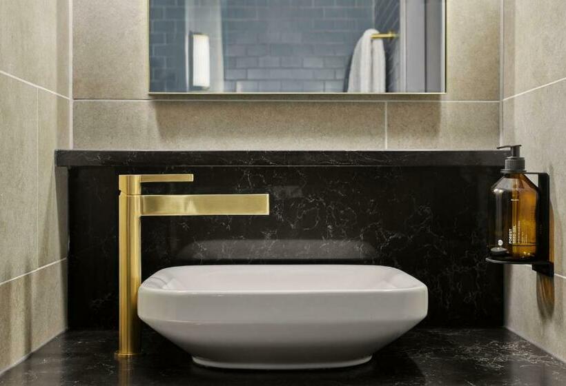 Quarto Estandar, Amano Covent Garden
