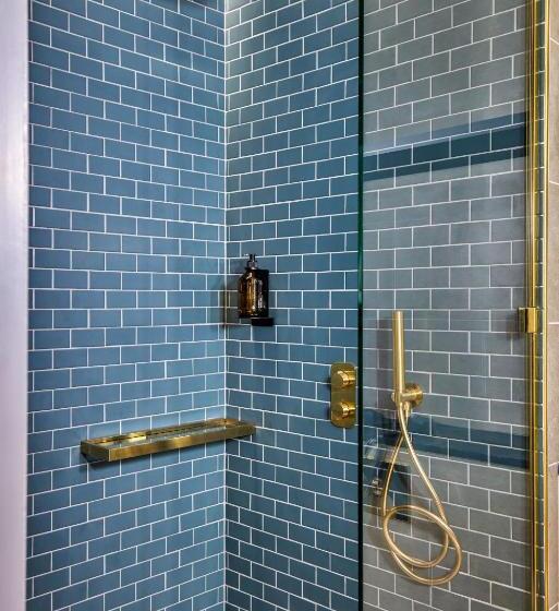 Quarto Estandar, Amano Covent Garden