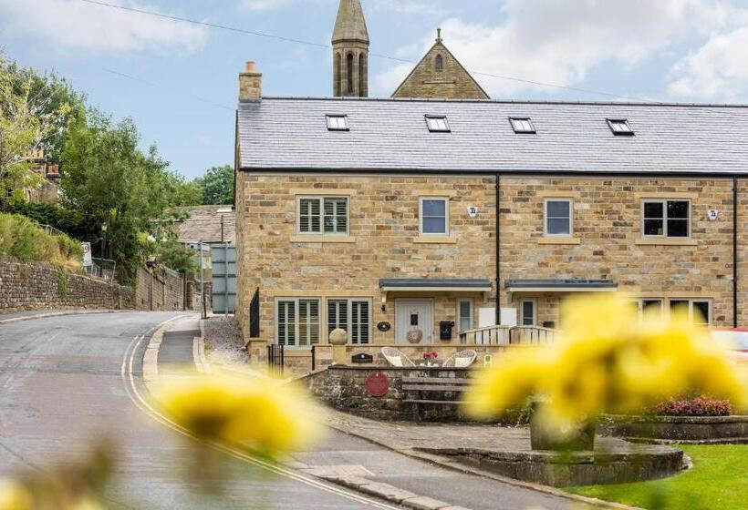 Casa 3 Quartos, Hilltop Snug Cosy Family Home In Bustling Town Of Pateley Bridge In The Yorkshire Dales   Book The C