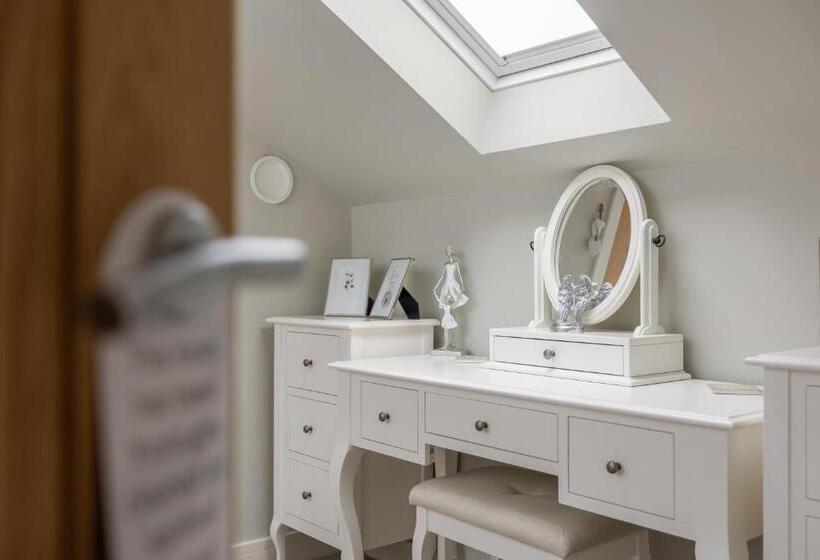 Casa 4 Quartos, Hilltop Snug Cosy Family Home In Bustling Town Of Pateley Bridge In The Yorkshire Dales   Book The C