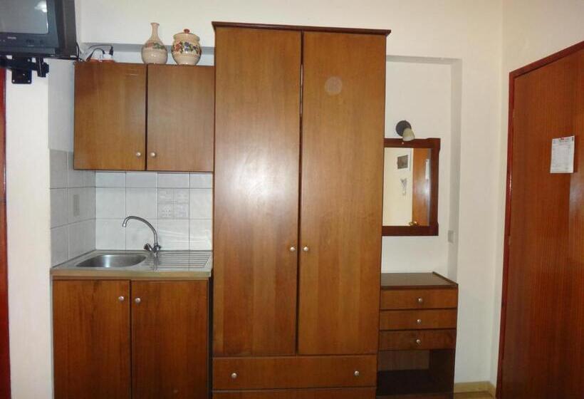 Habitació Triple Estàndard amb Balcó, 40 Platania