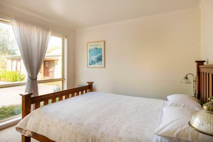 小室, Daysy Hill Country Cottages