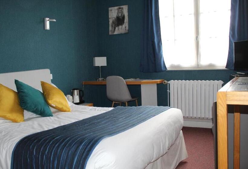 Номер Стандарт Трехместный, Appart Hôtel La Roche-Posay