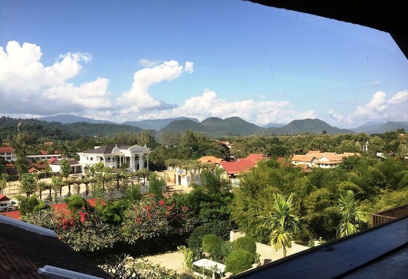 스위트 킹사이즈 침대, Kiridara Luang Prabang