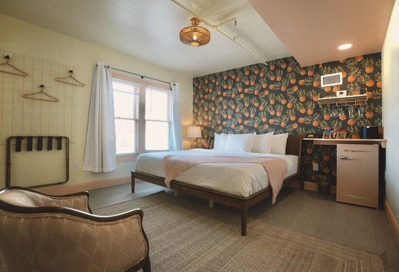 Номер Superior, Peninsula Bed & Cocktails