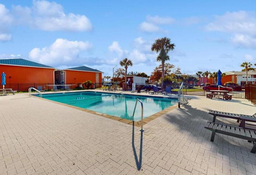 דירת חדר, Gulf Terrace 287