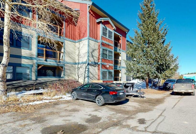 Дом 4 Спальни, Longbranch Condo #301
