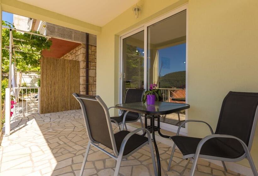 Estúdio standard com Terraço, Apartments Mandy