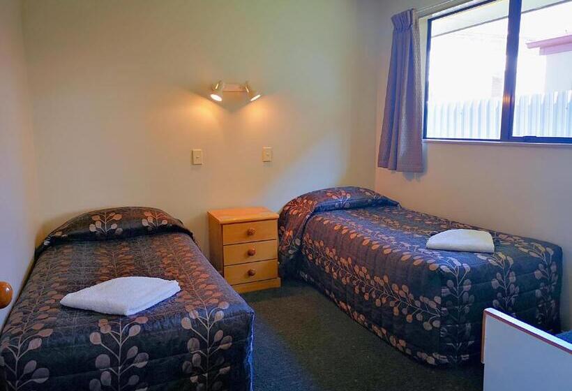 침실 2개 아파트, Aston Court Motel