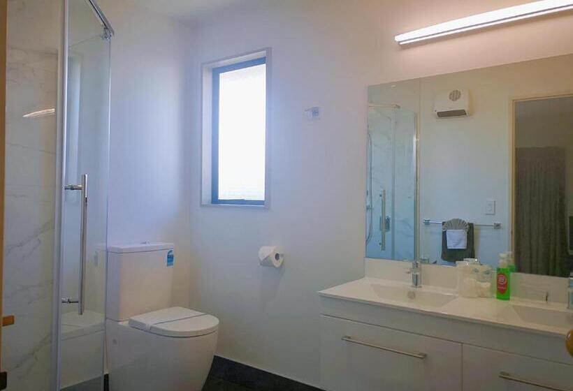 Apartamento 2 Dormitórios, Aston Court Motel