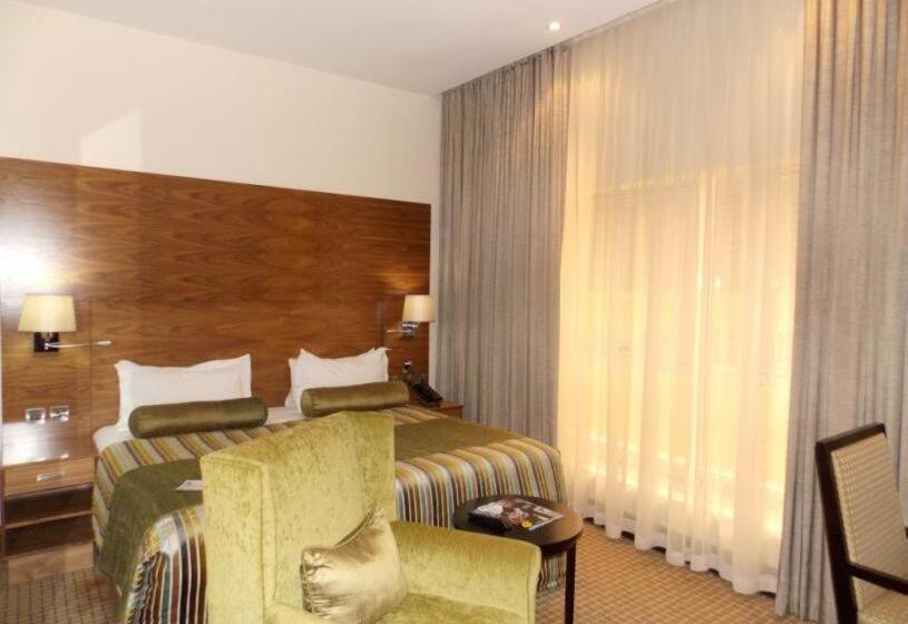 اتاق استاندارد با تخت بزرگ, Amor Hotels Abuja
