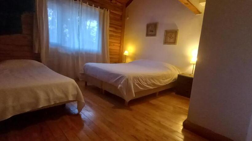 Quarto Triplo Estandar, La Roca De La Patagonia