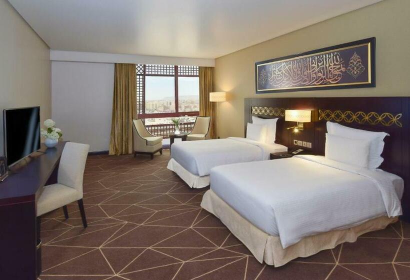 Номер Superior Вид на Город, Pullman Zamzam Madina