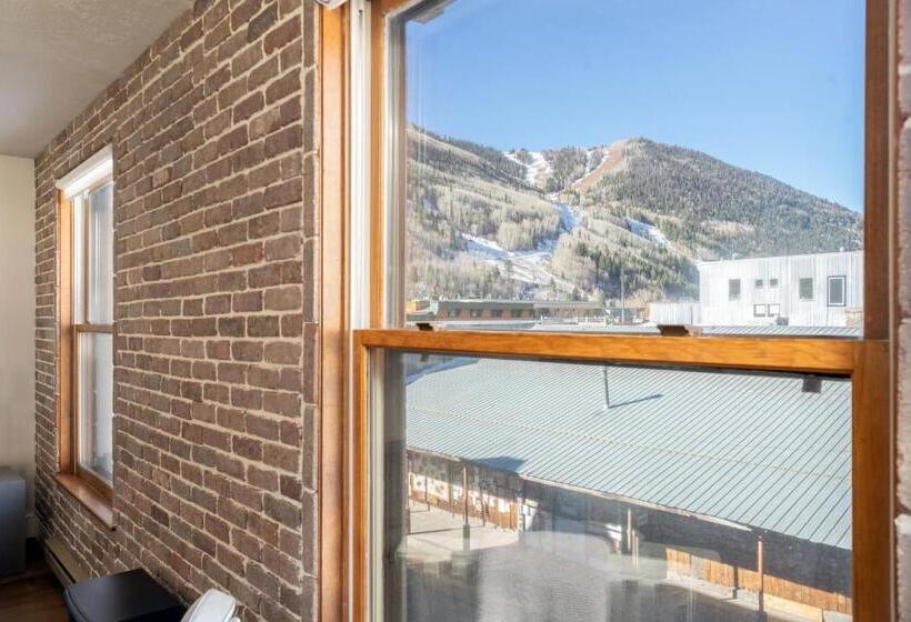 ２ベッドルームハウス, Colorado Ave East 101   Ski Loft House