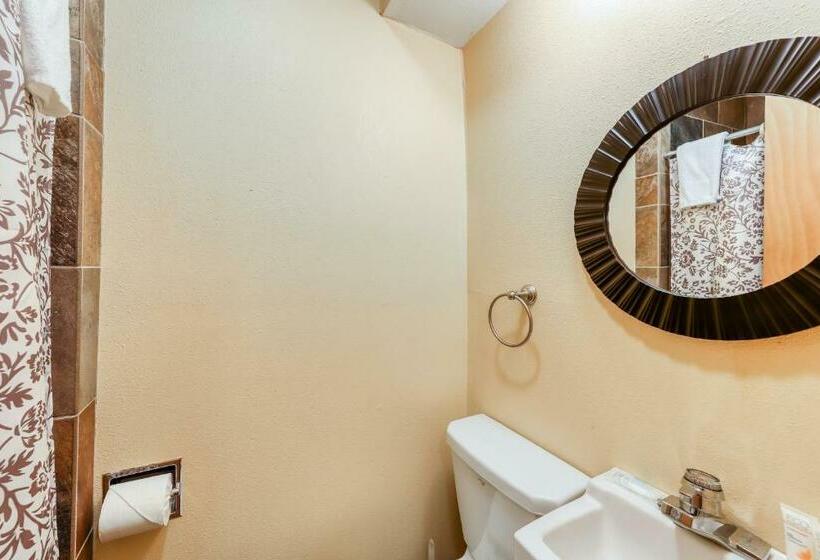 침실 3개 아파트, Grand Hollow Townhome