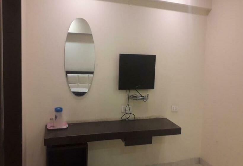 Номер Deluxe, Raj Palace, Amritsar