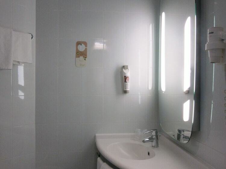 Номер Стандарт, Ibis Milano Fiera