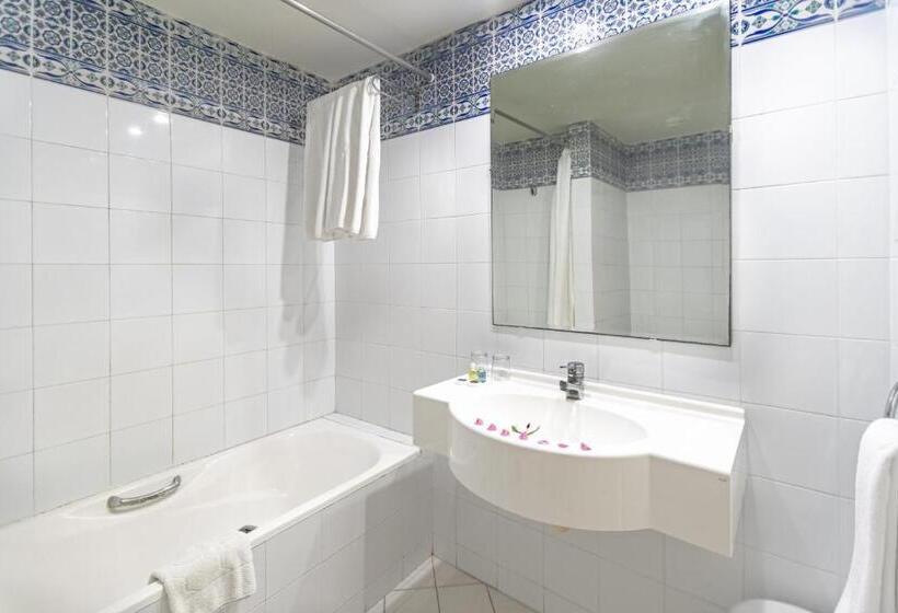 Семейный Номер, Venice Beach  Families And Couples Only