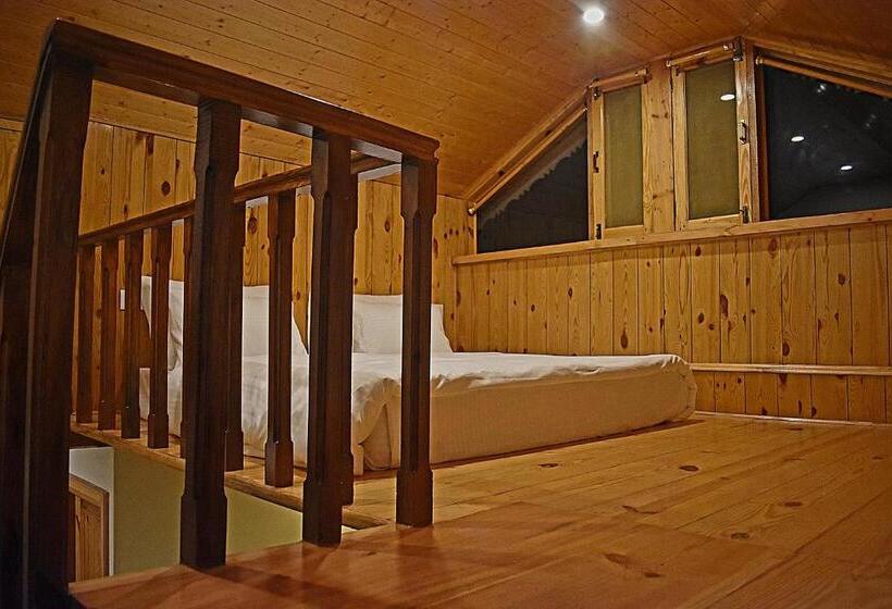 Номер Deluxe Вид на Горы, The Landsby Cottages