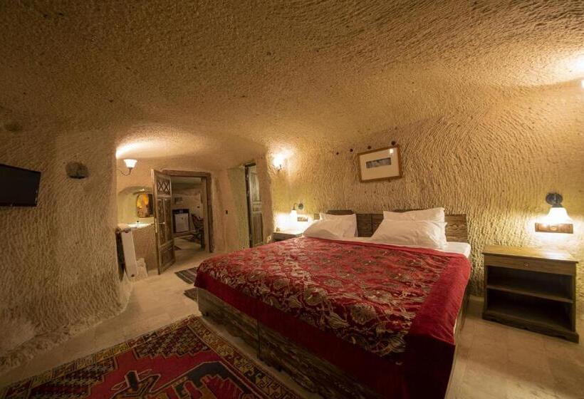 سوییت سوپریور, Shiraz Cave Cappadocia
