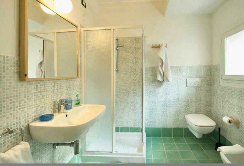 Апартаменты 2 Спальни, Residence Con Piscina A 4 Km Da Baja Sardinia