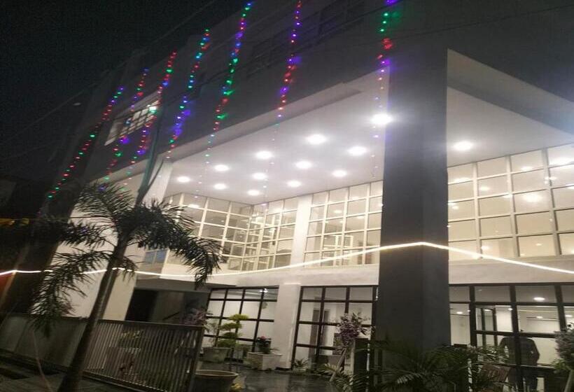 基本间, Delight Inn, Amritsar