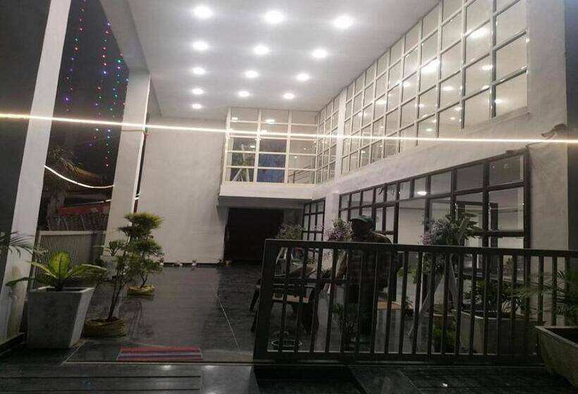 基本间, Delight Inn, Amritsar