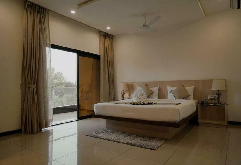 Люкс с Балконом, Pride Resort & Convention Center Ranakpur Near Ranakpur Dam