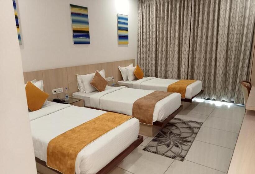 Трехместный Номер Deluxe, Pride Resort & Convention Center Ranakpur Near Ranakpur Dam