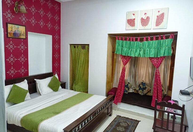 Quarto Deluxe, Golden Tulip Jaisalmer