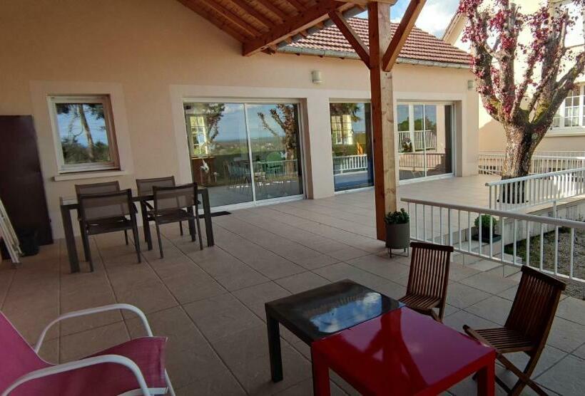 اتاق سوپریور خانوادگی, La Petite Maison