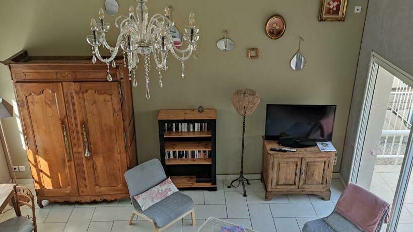 اتاق سوپریور خانوادگی, La Petite Maison