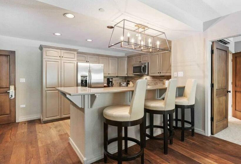 Апартаменты Superior 1 Спальня, St James Place By East West Hospitality