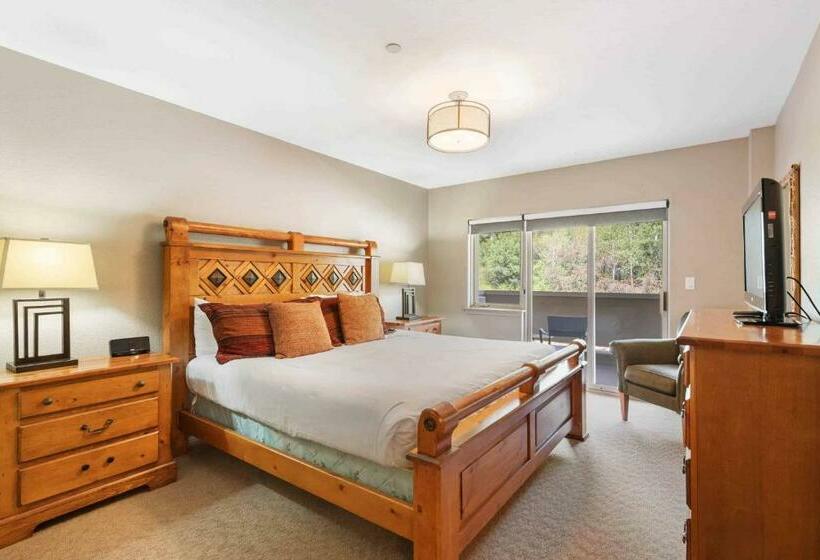Апартаменты Superior 1 Спальня, St James Place By East West Hospitality