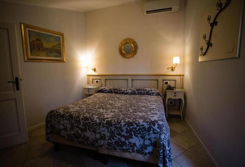 اتاق استاندارد, Alessi Hotel Trattoria