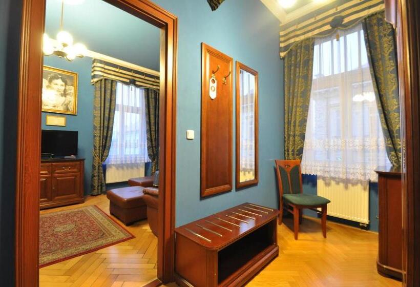 Люкс Комфорт, Grand Hotel Praha