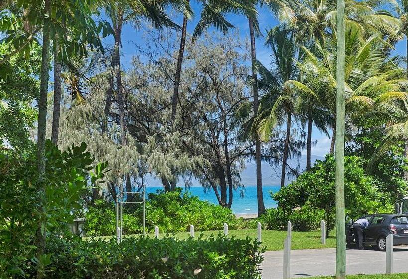 Villa 3 Camere da Letto, By The Sea Port Douglas